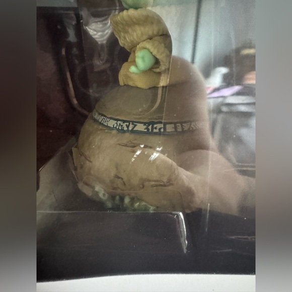 FUNKO POP Grogu Using the Force #485 - Picture 3 of 8